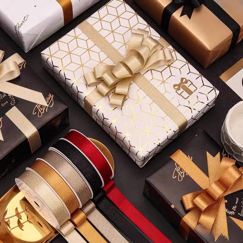 Panglică Jinwei de înaltă calitate de 2,5 cm: Gros, Criptat, Design Lebădă Neagră pentru Cutie de Cadou și Decorațiuni Bomboane Nuntă.