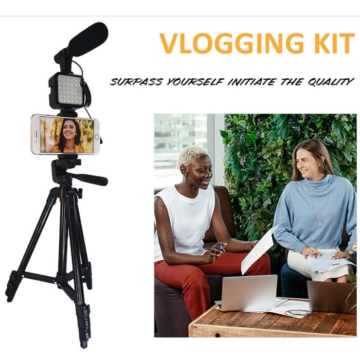 Mobiles Live-Streaming-Kit: Stativ, Fülllicht, Kabelloses Ansteckmikrofon, Taschenlampe