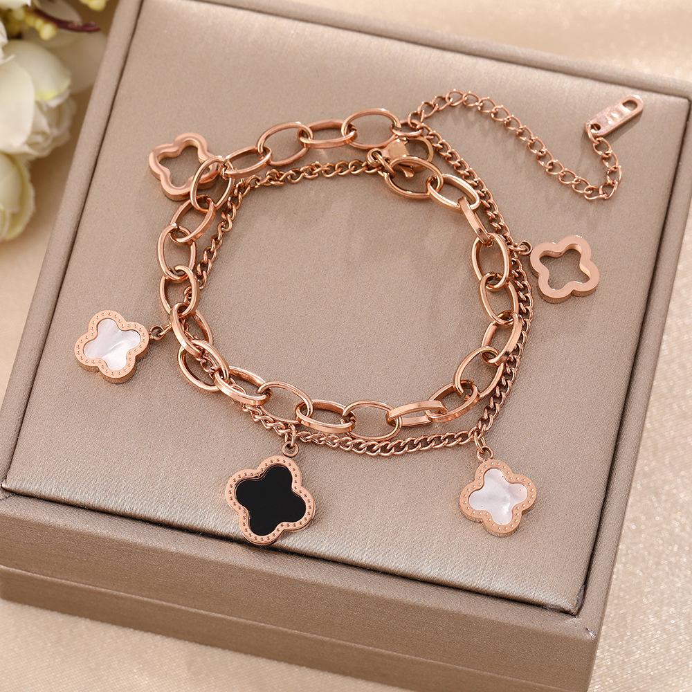 Luxe Titanium Staal Vierbladig Klaver Armband in Koreaanse Stijl met Ingelegde Diamanten voor Vrouwen - Kleurvast