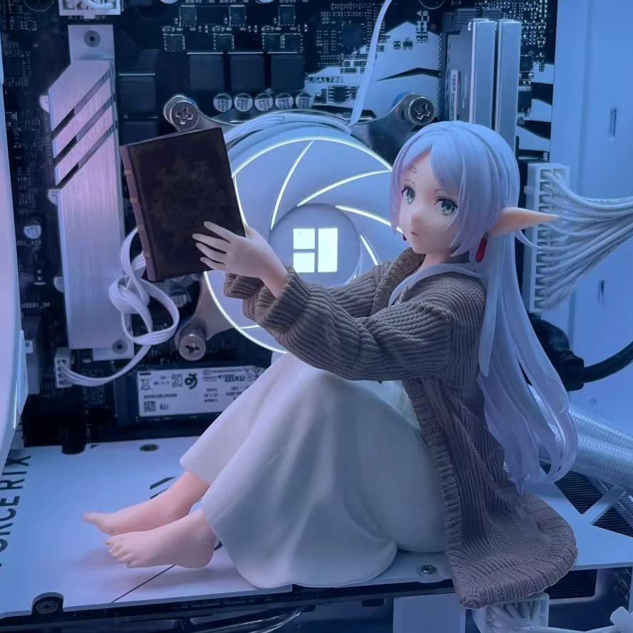 New 12CM Frieren Beyond Journey's End Frieren Anime Figure Desktop Cute night-suit Frieren Action Figure Figurine Model Doll Toy