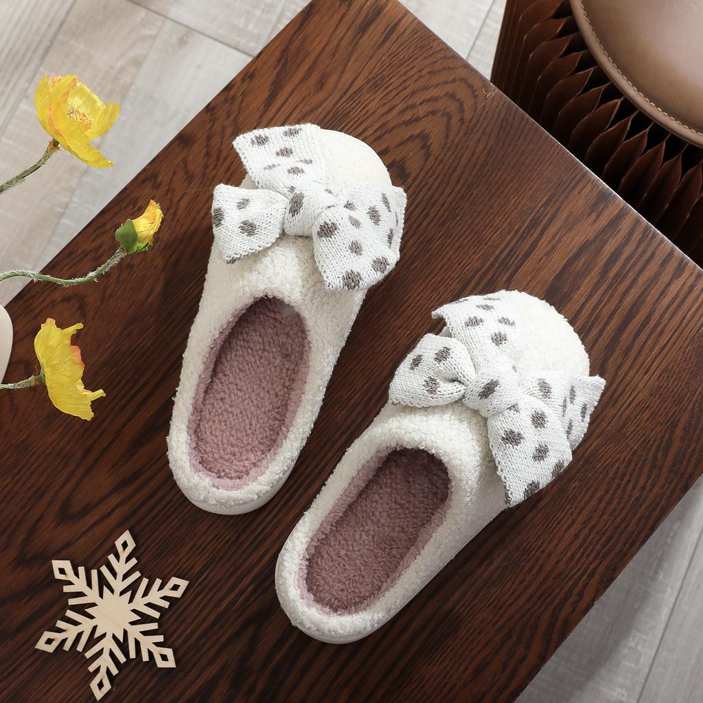 Fashion 2025 Winter New Style Women's Dot Bow Design Cute Indoor Casual Cotton Slippers Soft Soled Comfortable Warm Short Plush Deaggers