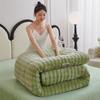 Oeny Four-Hole Fiber Winter Duvet