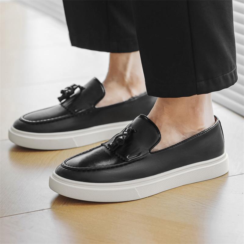 Fashion Men's Classic Tassels Loafers Moccasins Men Casual Slip-on Leather Shoes Mens Outdoor Board Shoe Driving Flats