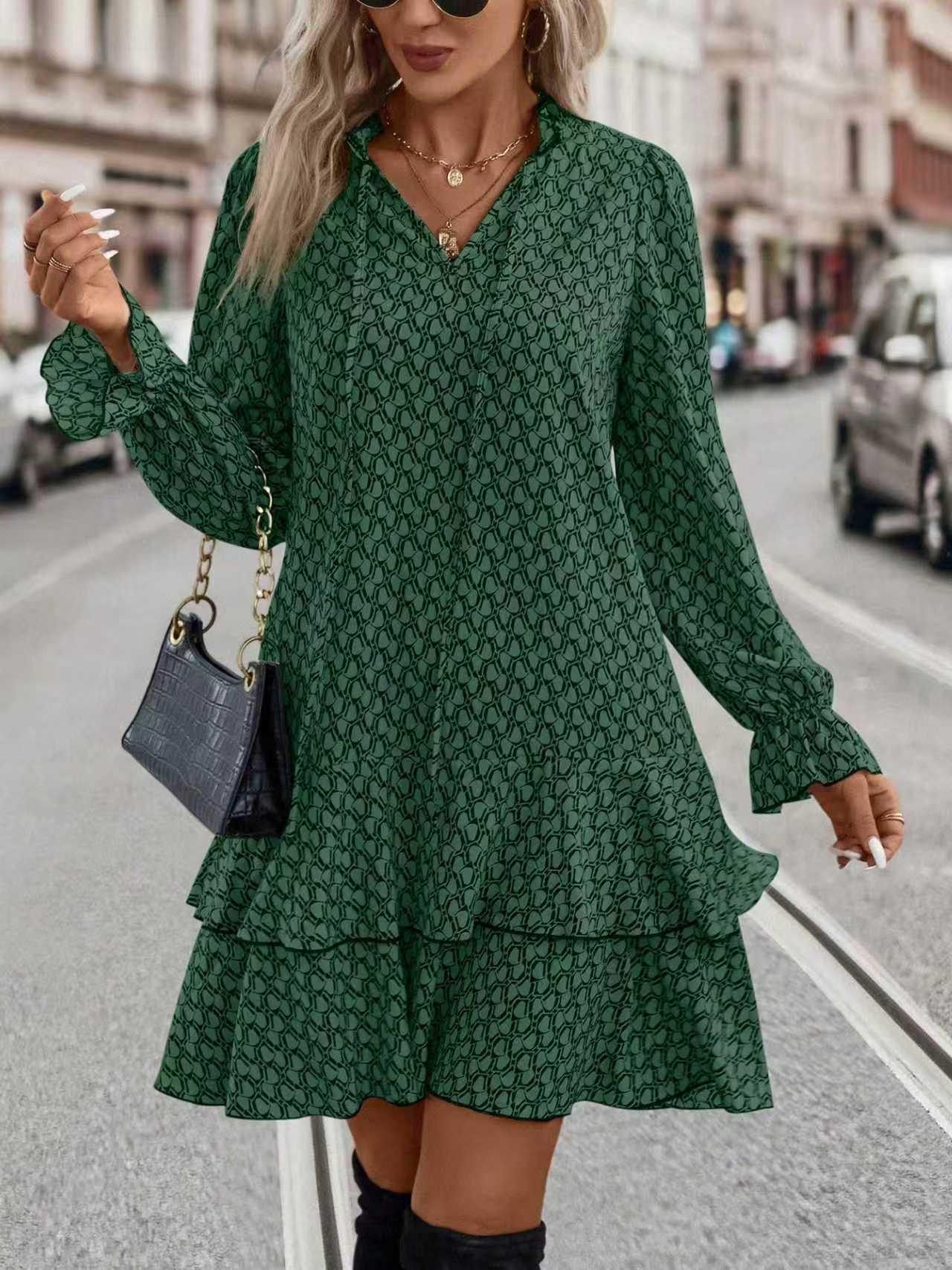2025 Autumn/Winter Bell Sleeve Ruffle V-Neck Full Print Dress XL зелёный