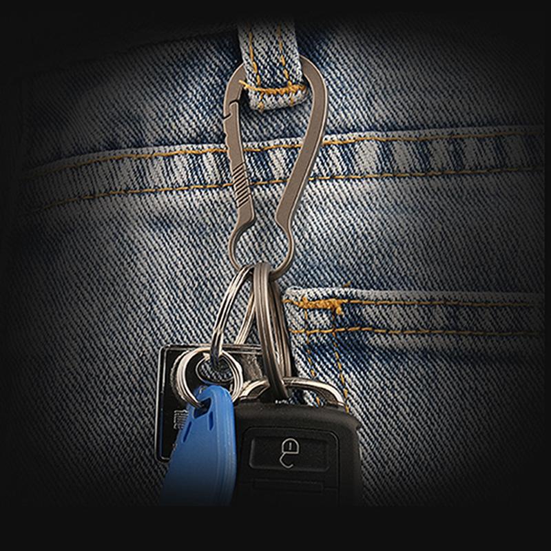 Titanium EDC Outdoor Tool Titanium Alloy Keychain Tiranium Buckle Key Ring  for Camping Hiking Fishing Travel Outdoor