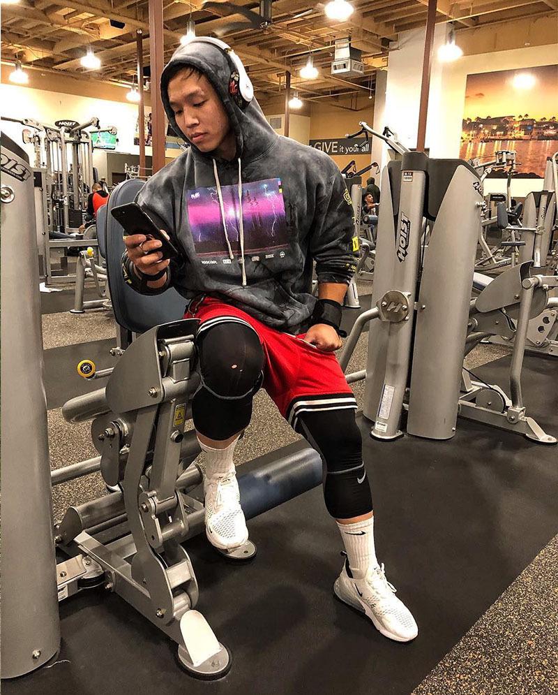 Men's Cross-border Mesh Running Shorts - Breathable, Solid Color, Hip Hop Casual Sportswear for Basketball and Fitness.