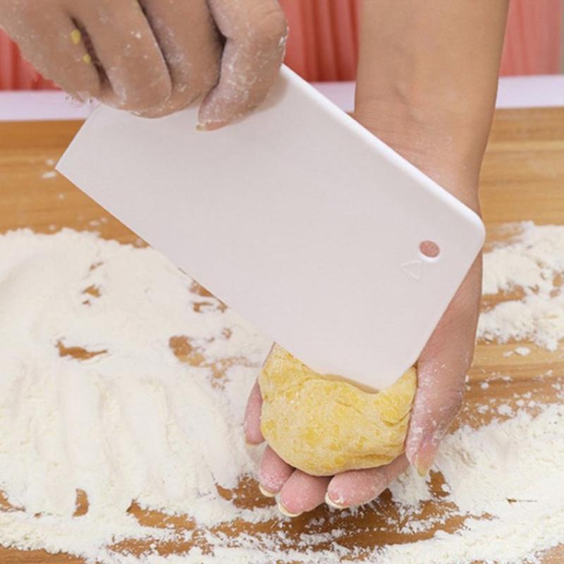 1Pc Trapezoid Cream Cake Scraper Dough Cutter Cake Spatula Pastry Bakery Tools