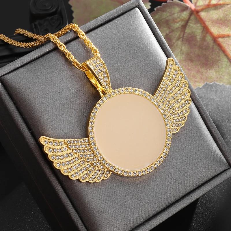 Hip-Hop Crystal Pistol Pendant, Personalized Men and Women Punk Cool Rock Rap Trend Necklace Trend Jewelry Gift