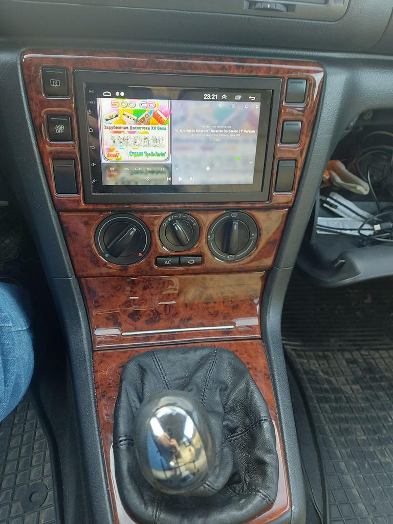 

Авто декор Meric (вариант №1) Карбон для Skoda Superb 2001-2009 гг