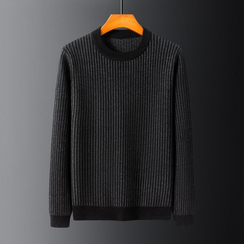 Rundhals-Pullover für Herren, neuer Trend zu lockeren Oberteilen, gestreiftes Jacquard-Strick-Bottom-Hemd für Herren im Herbst und Winter