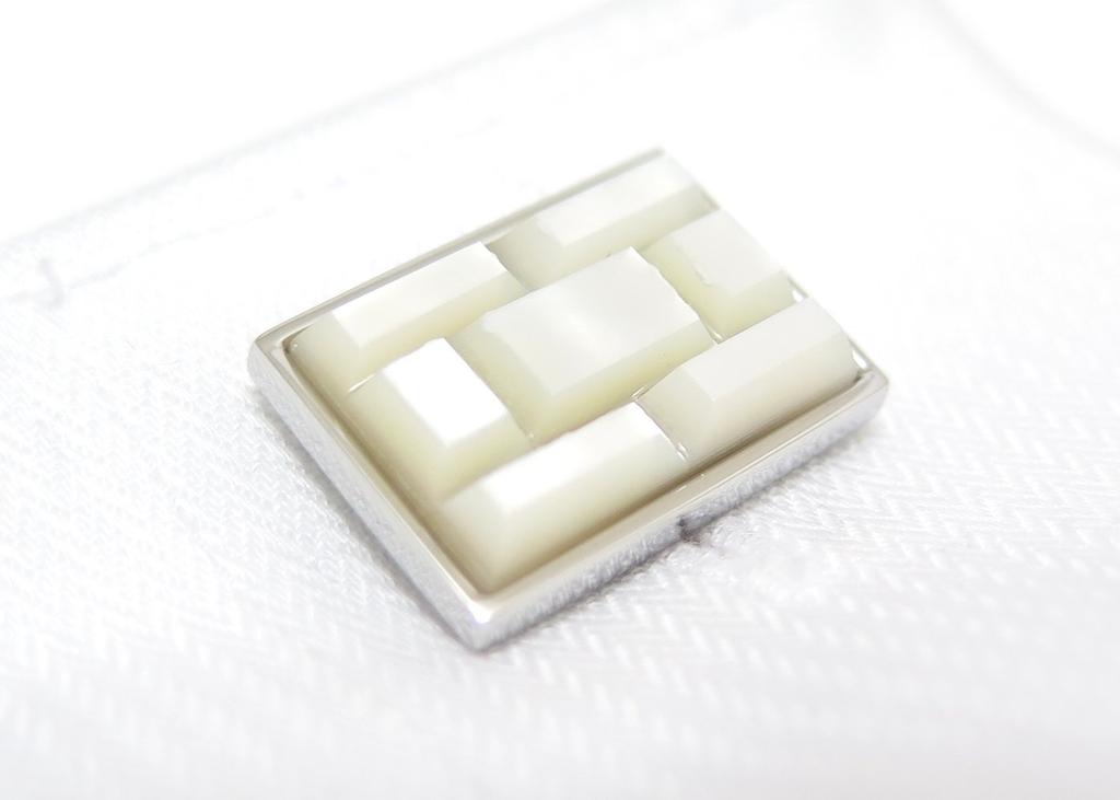 SIMON CARTER White pearl tile cufflinks (cufflinks/cufflinks)