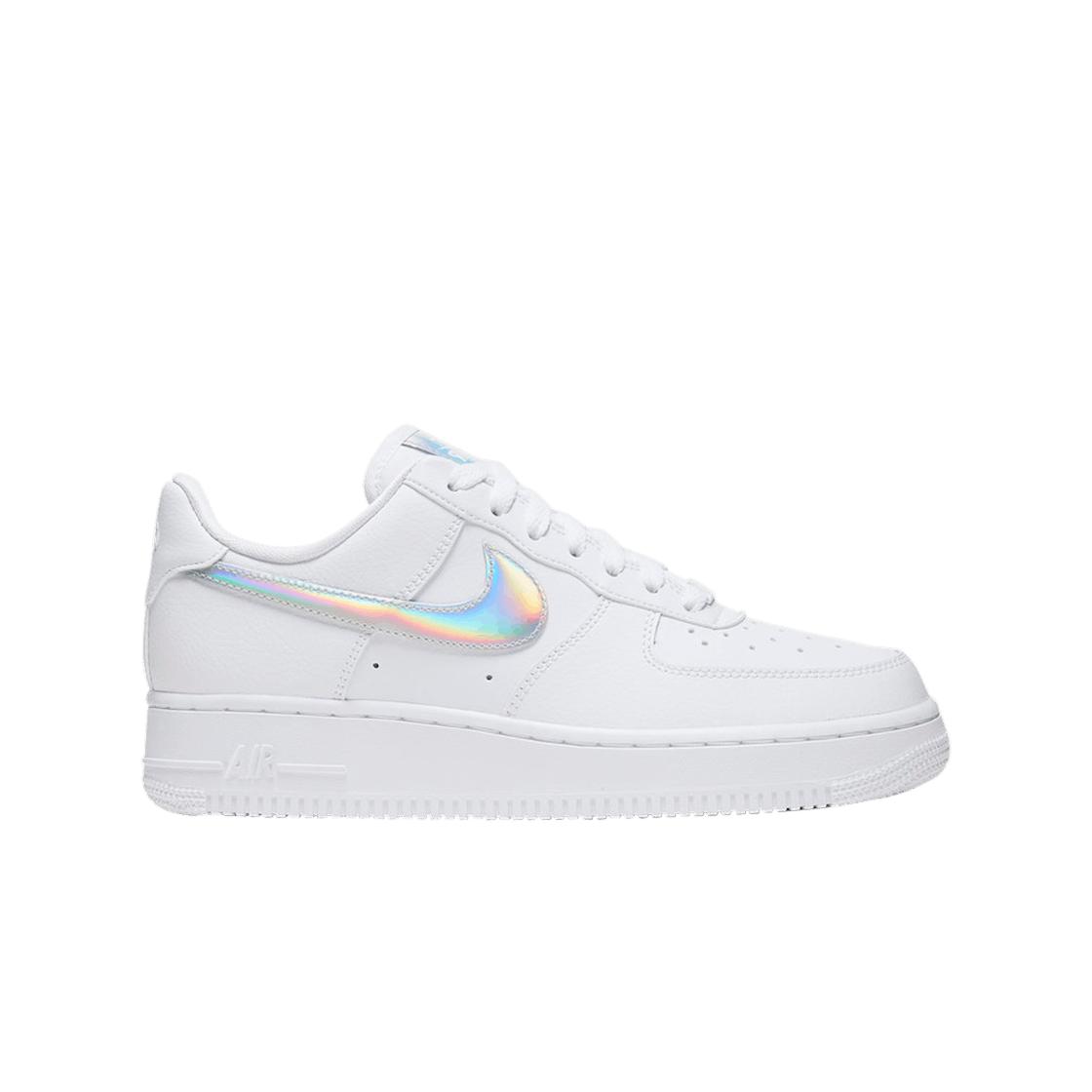 

Женские кроссовки Nike Air Force 1 Low White Irisdescent CJ1646-100