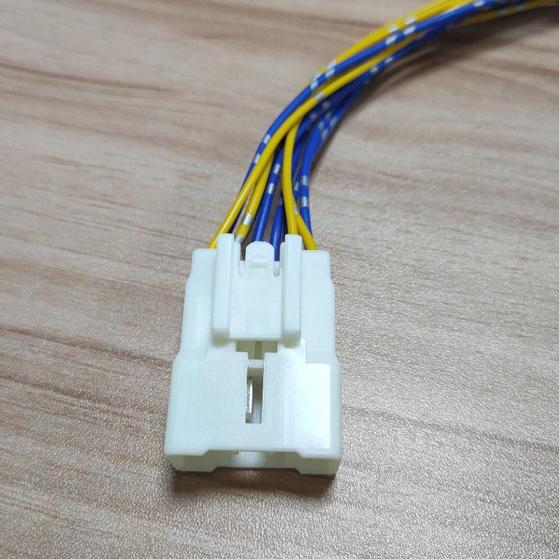 10PIN Plug for Lexus Mark Levinson Amplifier (Model: 20260401)