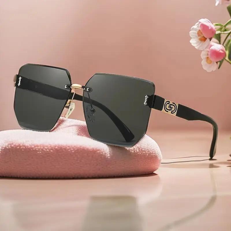 New Modern Rimless Sunglasses For Men And Women Stylish Luxury Brand Male Glasses Square Designer Shades Uv400