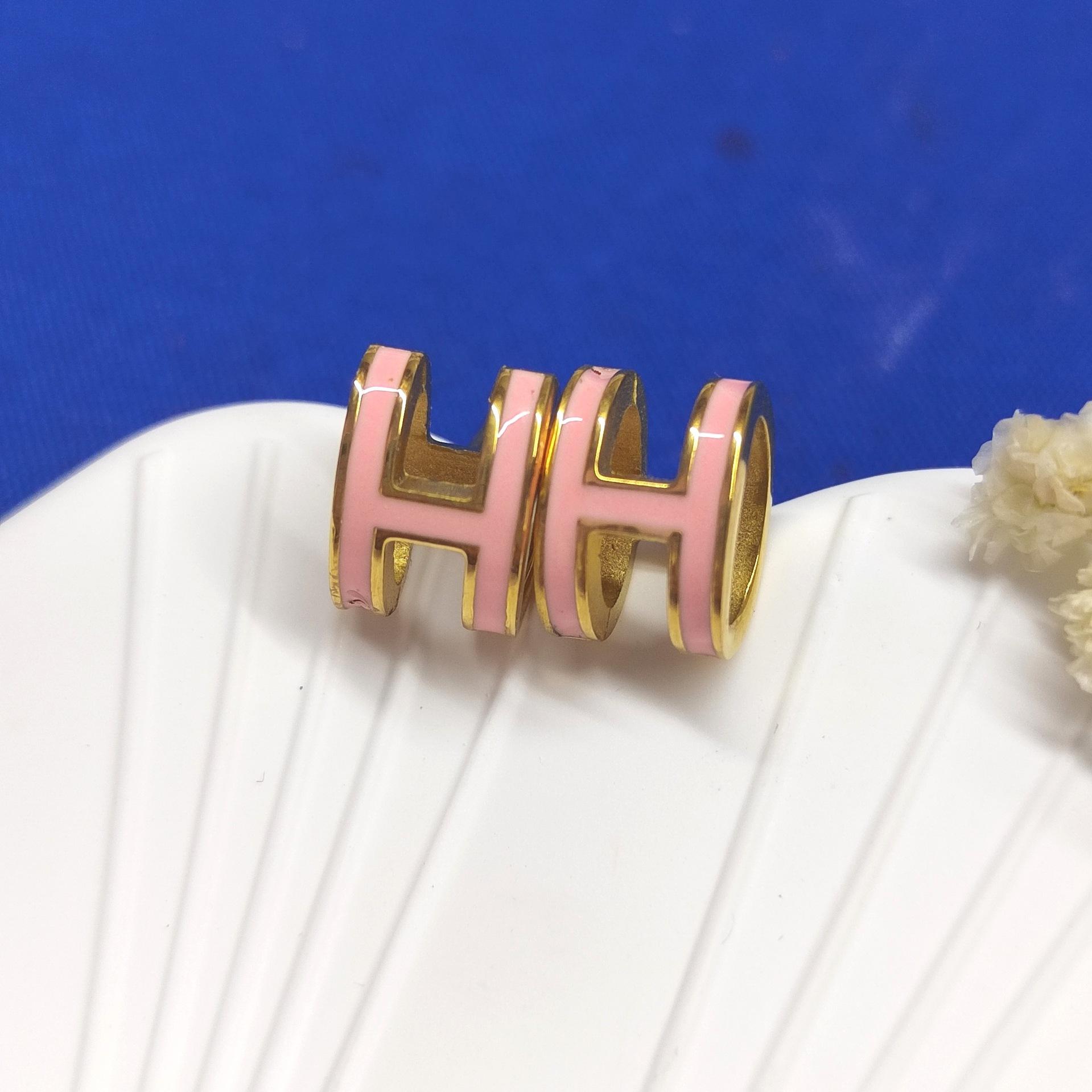 

Модные серьги-гвоздики из нержавеющей стали Unfade розовый