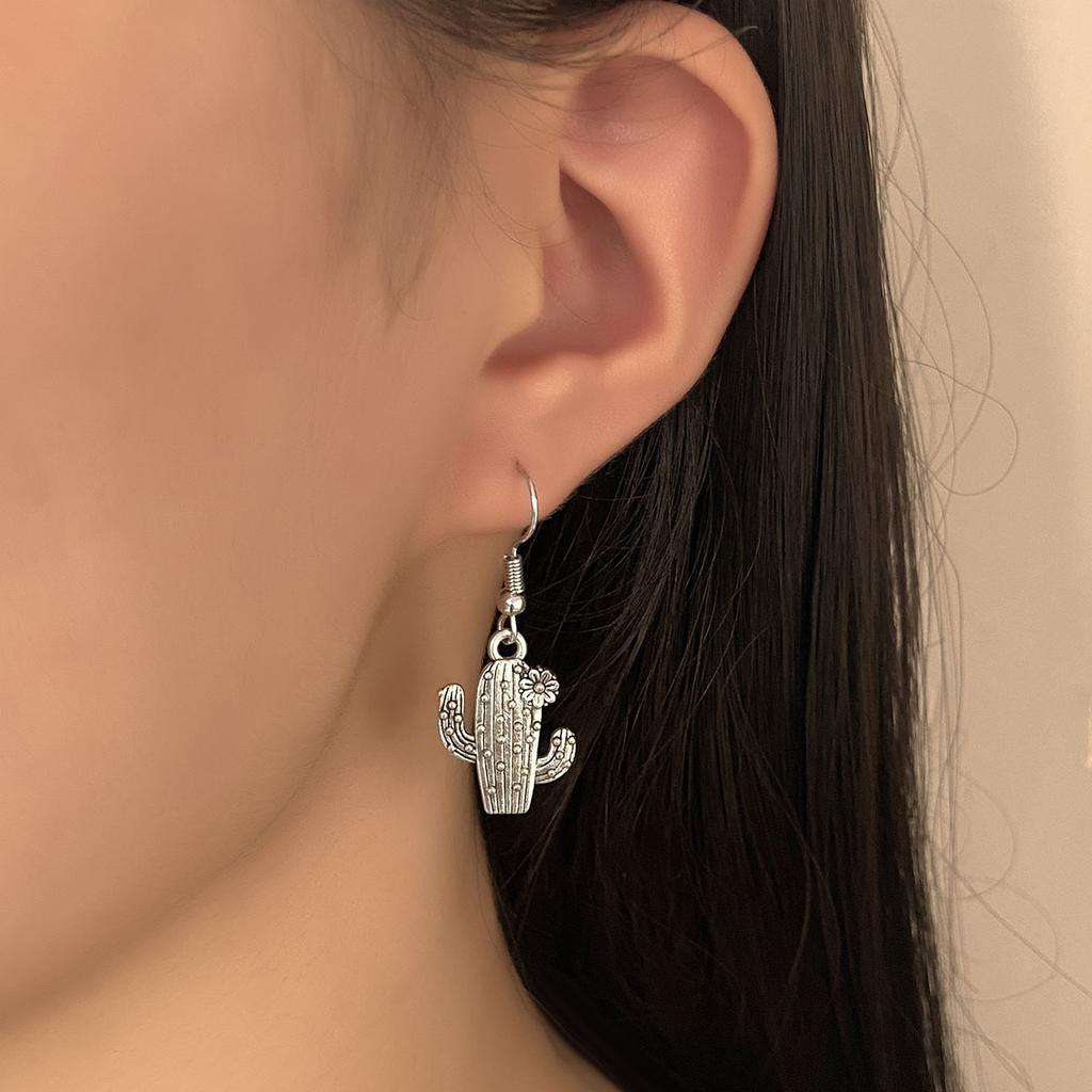 Punk Western Cowboy Style Creative Niche Design Sense Vitality Cactus Ear Hook Earrings Retro Trend