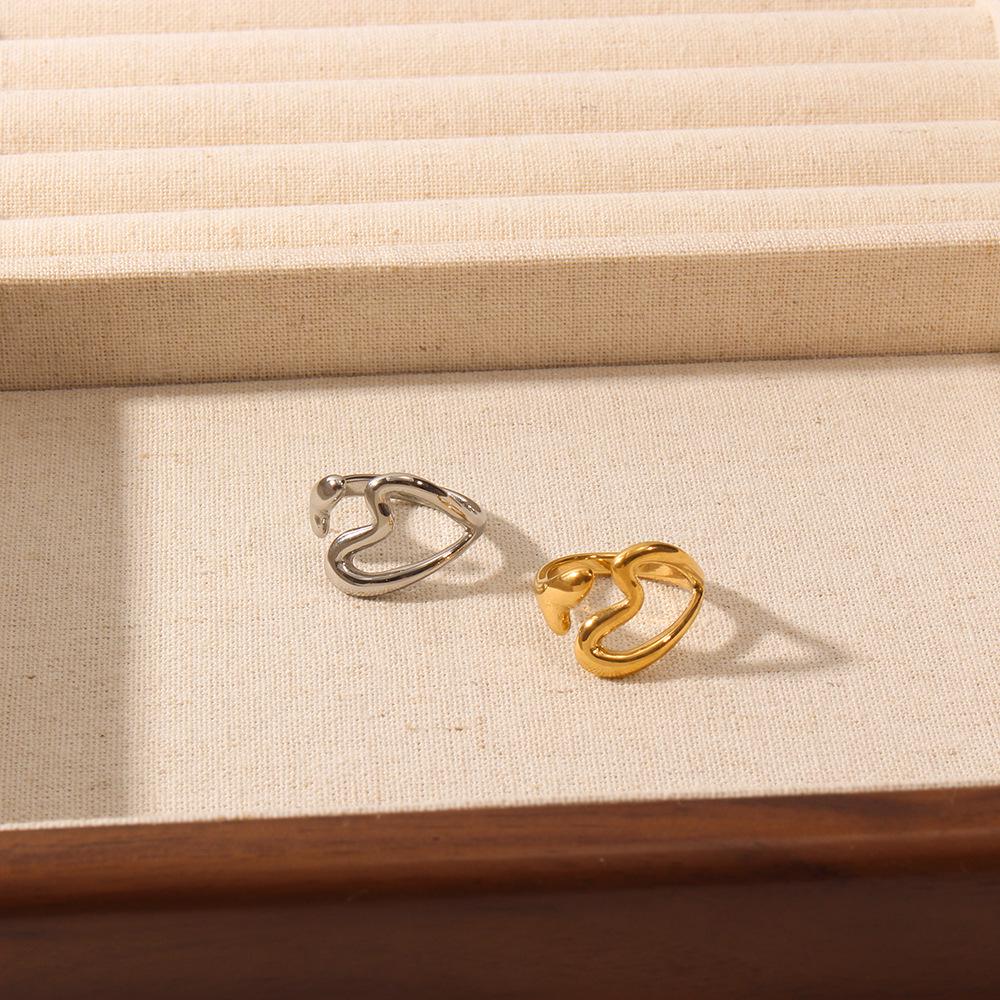 European & American Titanium Steel Heart Hollow Double-Headed Versatile Open Ring, 18K Gold Plated