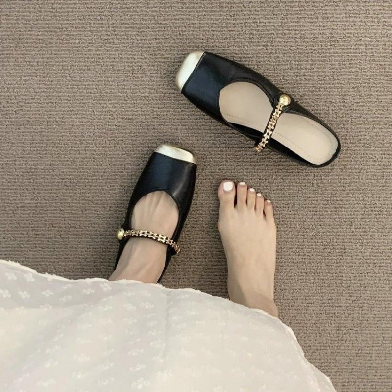 Fashion Trend Brand Design Slides Shoes Summer New Closed Toe Slippers Outer Wear Ladies Fashion Slip On Mules Shoes Flats Beach Sandals