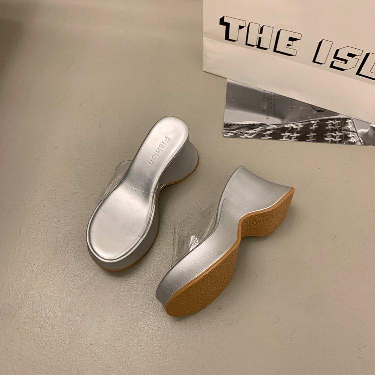 

Тапочки на толстой подошве Детские новые тапочки с прозрачным каблуком для лета 40 серебряный