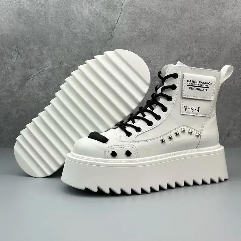 Herrenmode Persönlichkeit Trendige Weiße Workwear Kurze Herbst- und Winter-Explosion Dicksohlige Erhöhende Plateau-Stiefel