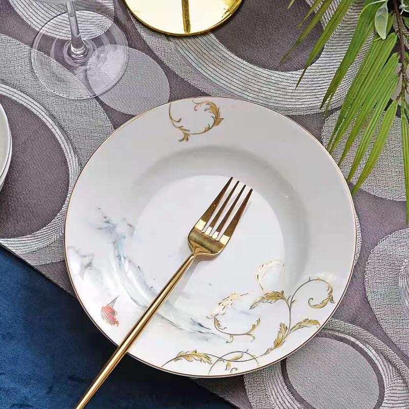 Tang Hui Qiu Si 18-Piece Bone China Dinnerware Set