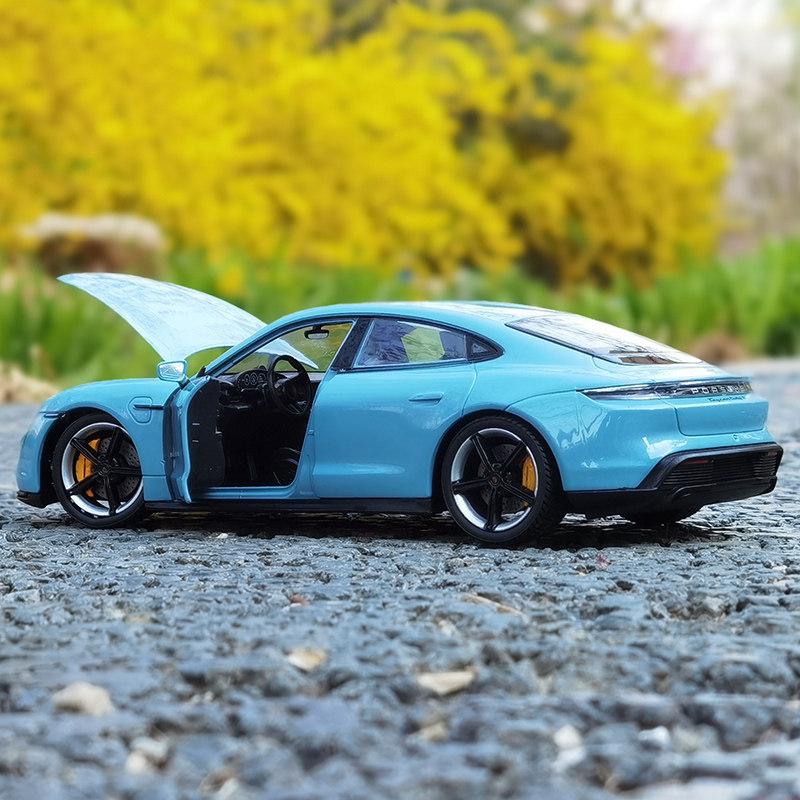 Welly 1/24 Porsche Taycan Turbo S Legering Sportsbil Modell Støpte Metall Nye Energikjøretøyer Bilmodell Simulering Leker til Barn Gaver