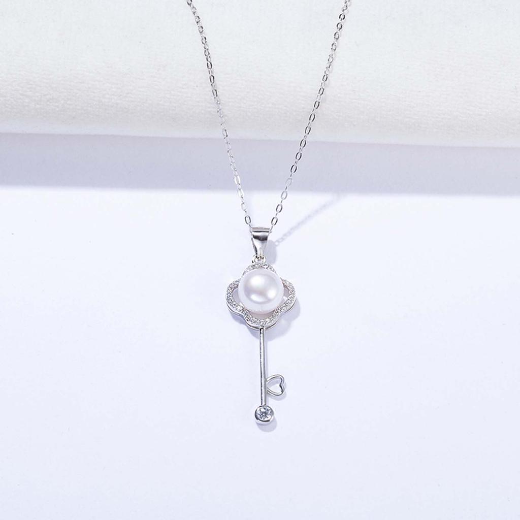 [MiNG HUANG] Freshwater Pearl Key Necklace, White, 7-8mm, High-Quality Pearl, Women's, Wedding, Party, Silver