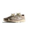 Kith x New Balance 990v4 Made in USA Moonrock Sneakers Unisex Grigio U990KT4