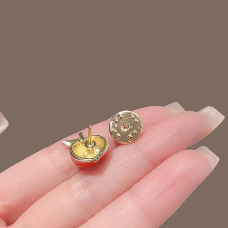 Cute Mini Peach Brooch Version Fashionable Fruit Brooch Creative Personality Jewelry Accessories Sweet Gift