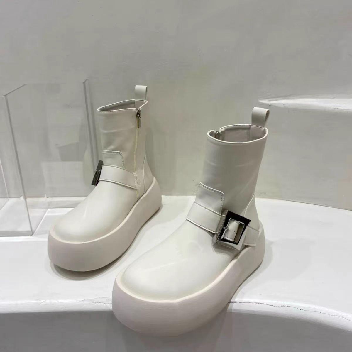 

Martin boots women s 2024 new autumn thick heel western cowboy boots belt buckle British style retro short boots 35 бежевый