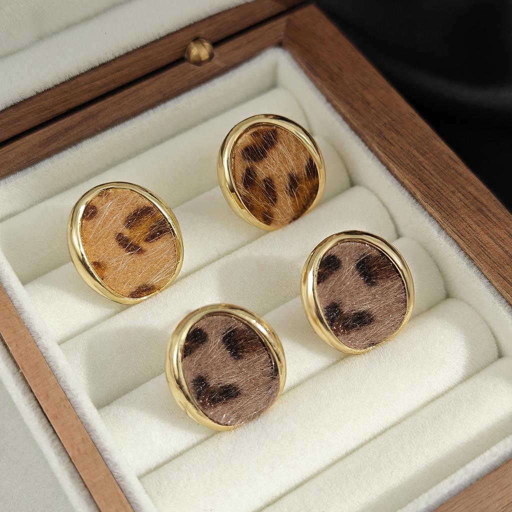 Leopard Print Stud Earrings Oval Retro Light Luxury Earrings Niche Design High-End Earrings Women'S Models