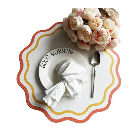 Scalloped Round Placemat Waterproof Faux Leather Placemat Elegant Heat Insulation Dining Mat for Indoor or Outdoor Table Wedding Picnic 25cm оранжевый