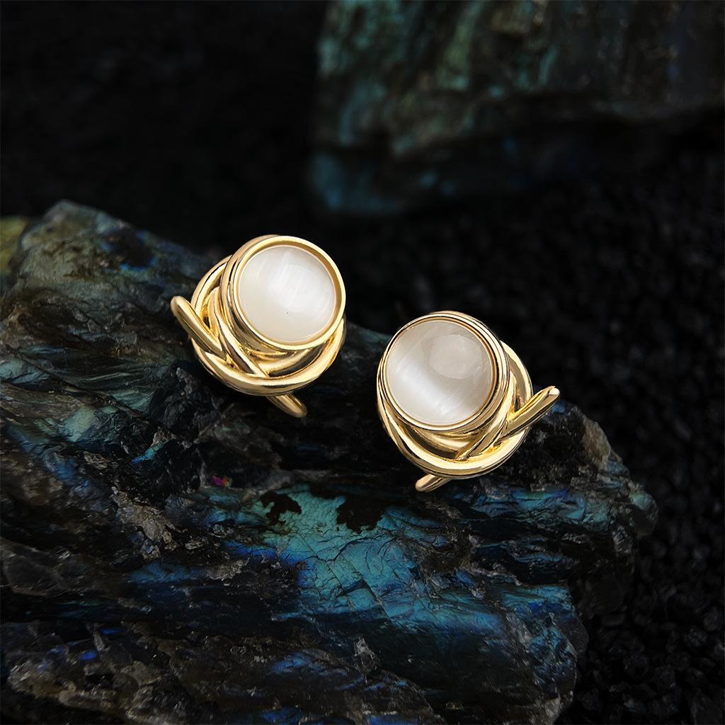 18k Gold Geometric Cat's Eye Stone Stud Earrings - French Light Luxury Style