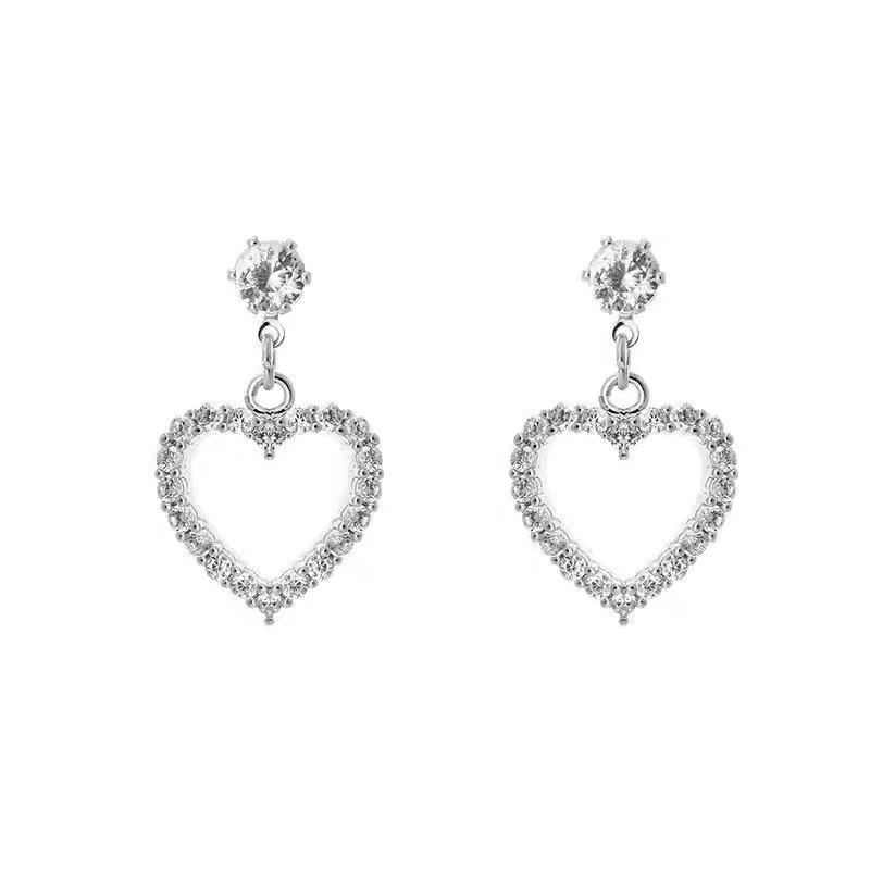 Elegant Heart-Shaped Pearl Ear Clips: Niche Design, Lightweight, Luxury Feel, Non-Pierced Earrings for Women