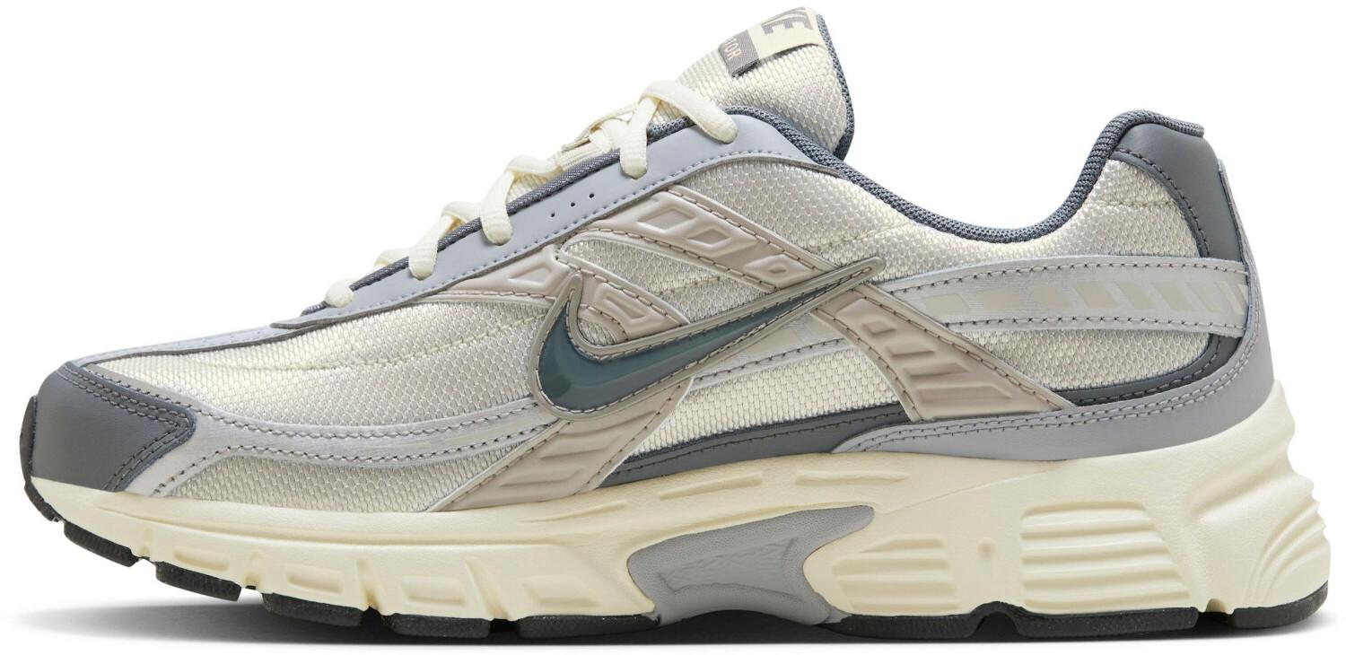 

Кроссовки Nike Initiator светлая кость/кокосовое молоко/металлическое серебро/дымчато-серый 45 ½