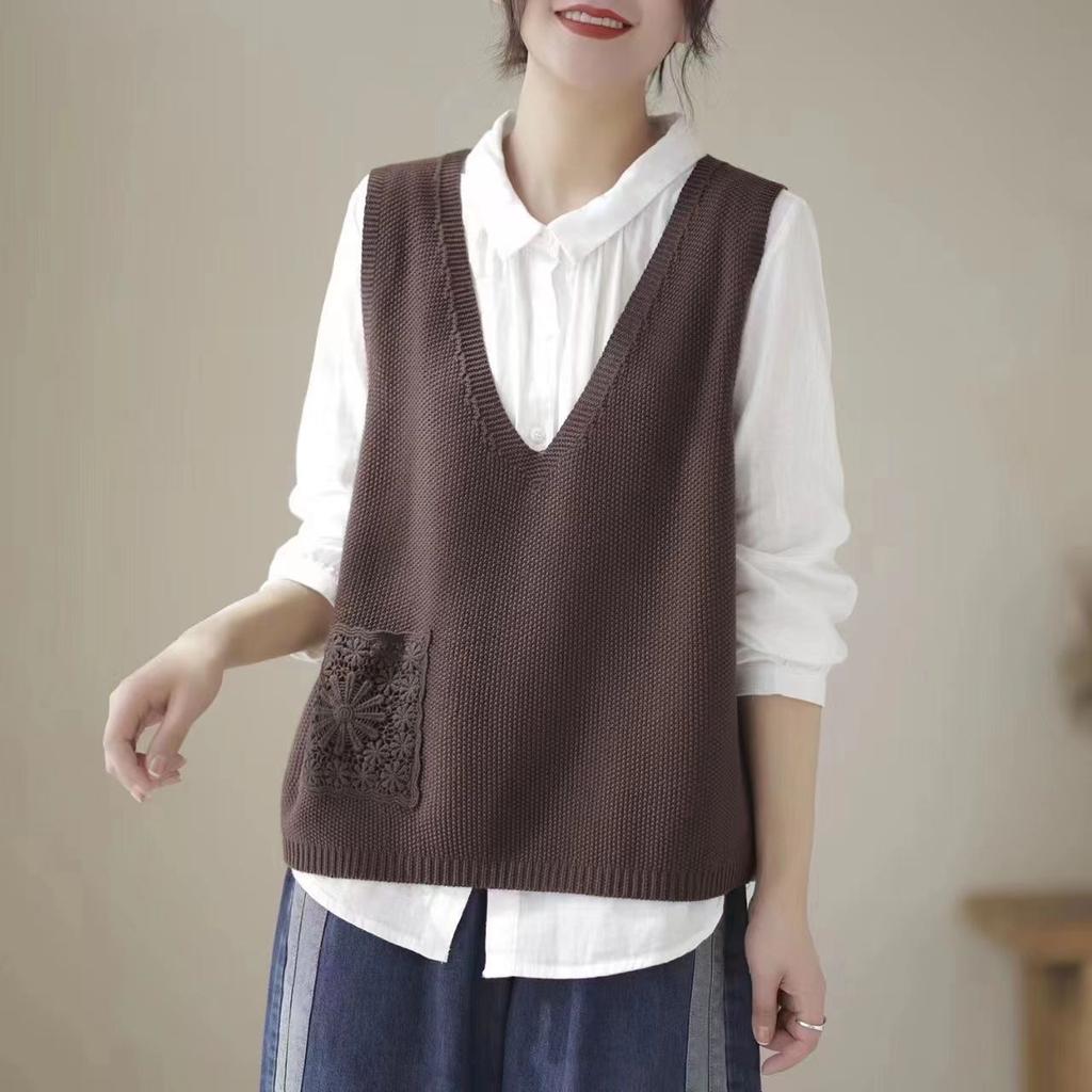 Women's Retro Artistic V-Neck Knitted Vest Coat for Autumn Hollow-Out H-Shape Slim-Fitting Gilet