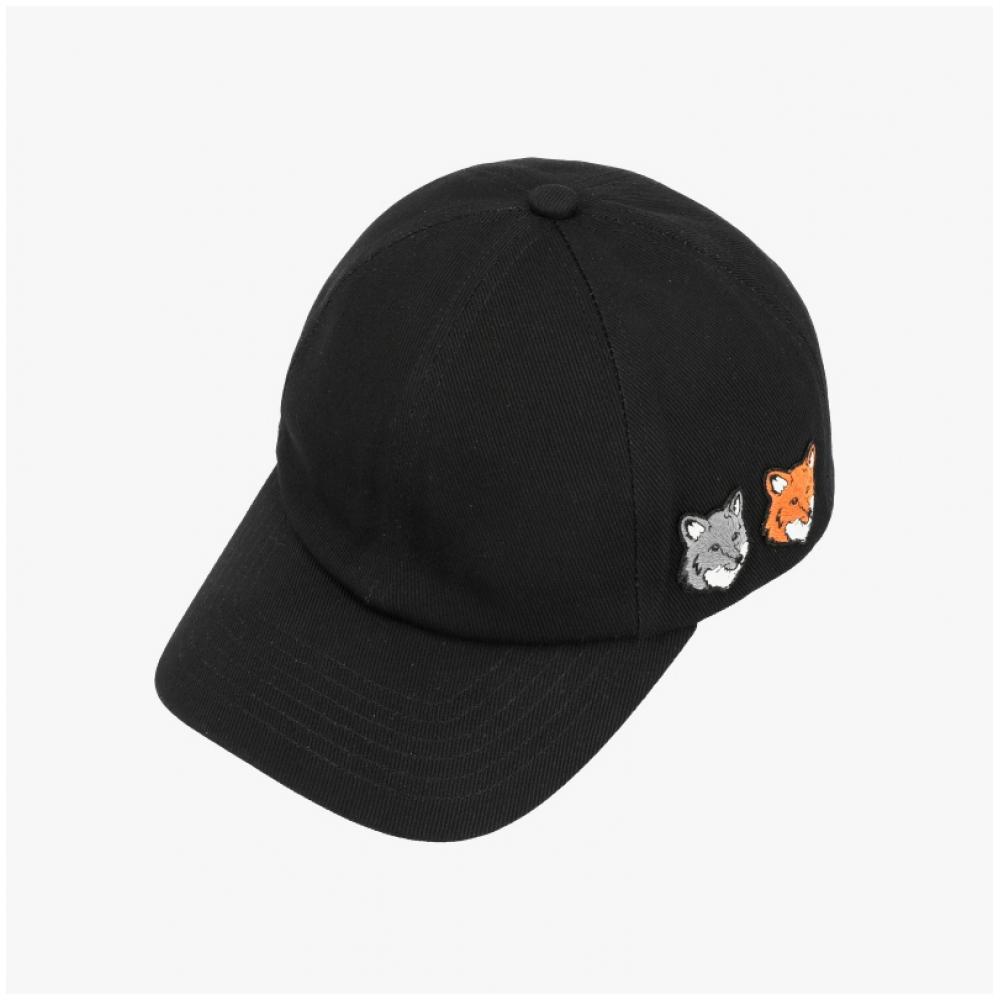 Maison Kitsune Double Fox Head Patch Cap Om611cfww0096