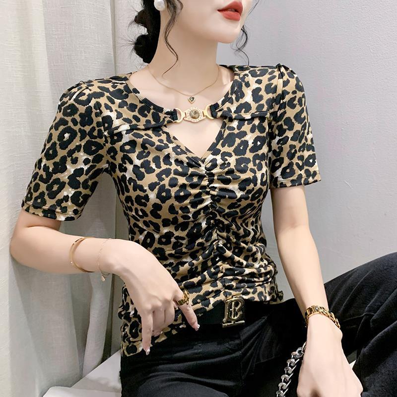 2023 Europäisches V-Ausschnitt Leopardenmuster Damen Slim Fit Kurzarm T-Shirt