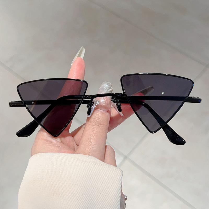 y2k Durable Metal Metal Triangle Sun Glasses Glasses Ladies For Men Luxury Designer Style Style Classic Punk Hip Hop Popular Party Funny Sun