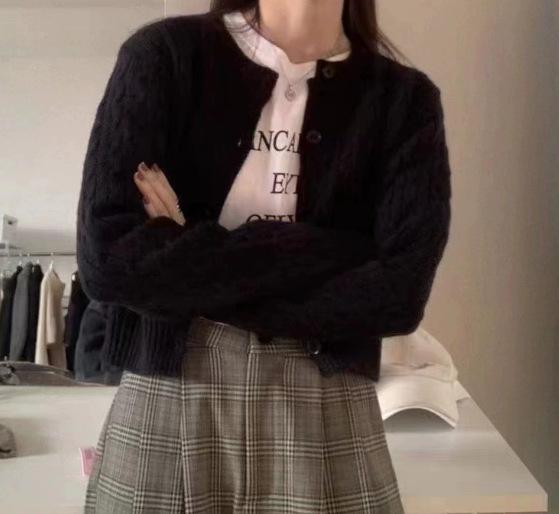 

Vintage Short Cable Knit Sweater Coat Women Spring Autumn Inner Wear College Style Solid Cardigan Top One Size чорний
