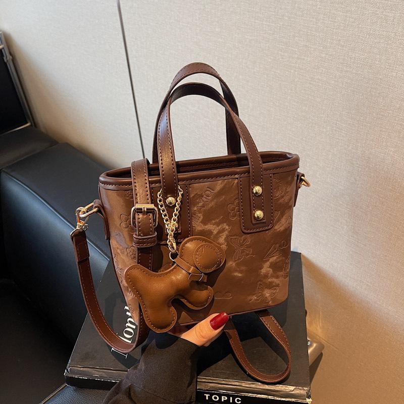 Small Bag Women's New Versatile Shoulder Messenger Bag Fashionable Portable Bucket Bag