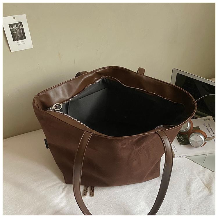 Vintage Shoulder Bag Women's Large Capacity Commuter Tote Bag