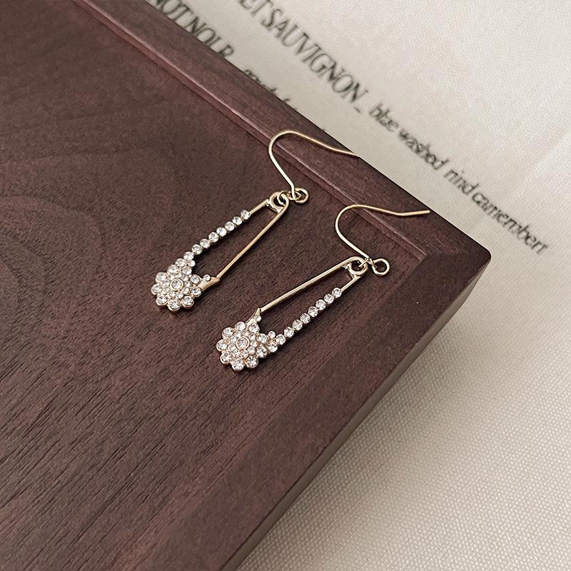 

2023 Trendy Chinese Retro Pearl Tassel Earrings for Women