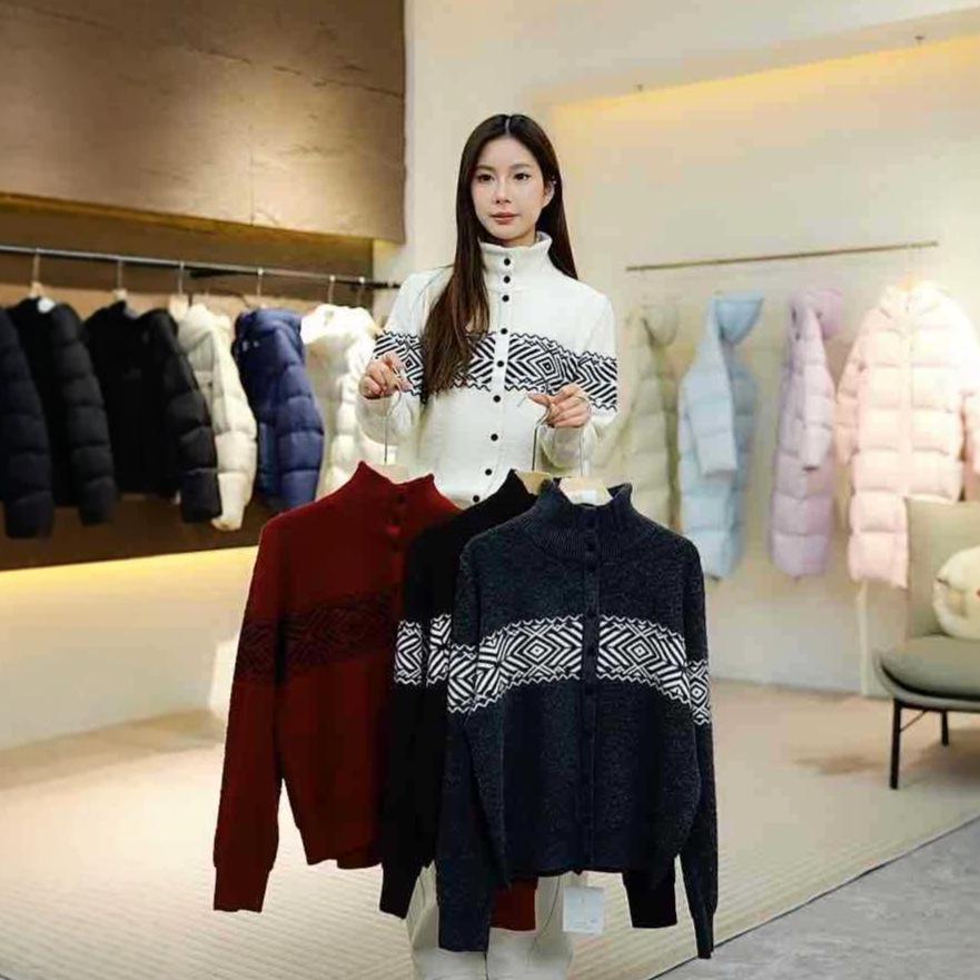 Fair Isle Jacquard Loop Yarn Sweater 0110-22 One Size белый