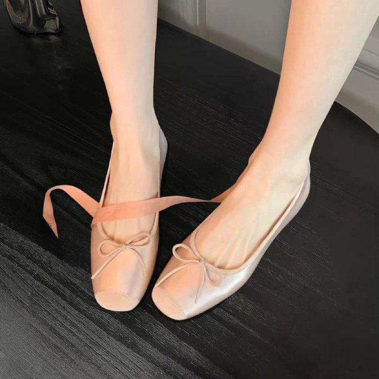 

Flat shoes women s silver single shoes 2025 new spring and summer light mouth beanie ladyshoes Mary Jane ballet evening shoes 40