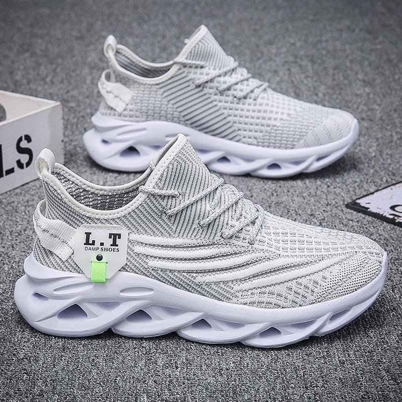 Large size new autumn running shoes breathable fly-woven mesh sports and leisure shoes blade shoes