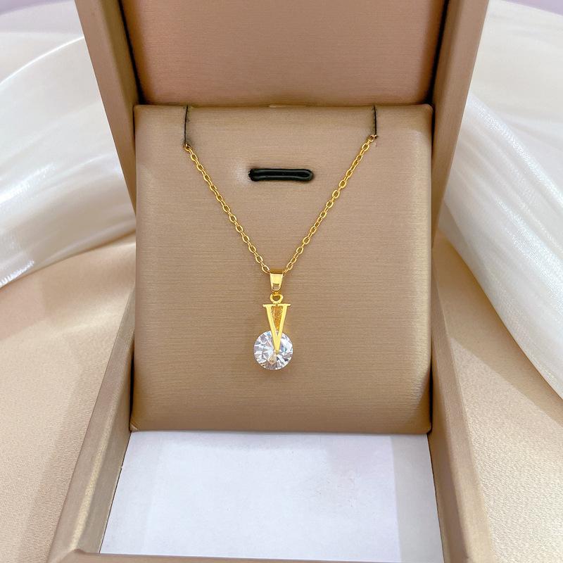 Light Luxury Temperament Real Gold Gorgeous Small V Zircon Necklace Female Versatile Clavicle Chain Titanium Steel Chain