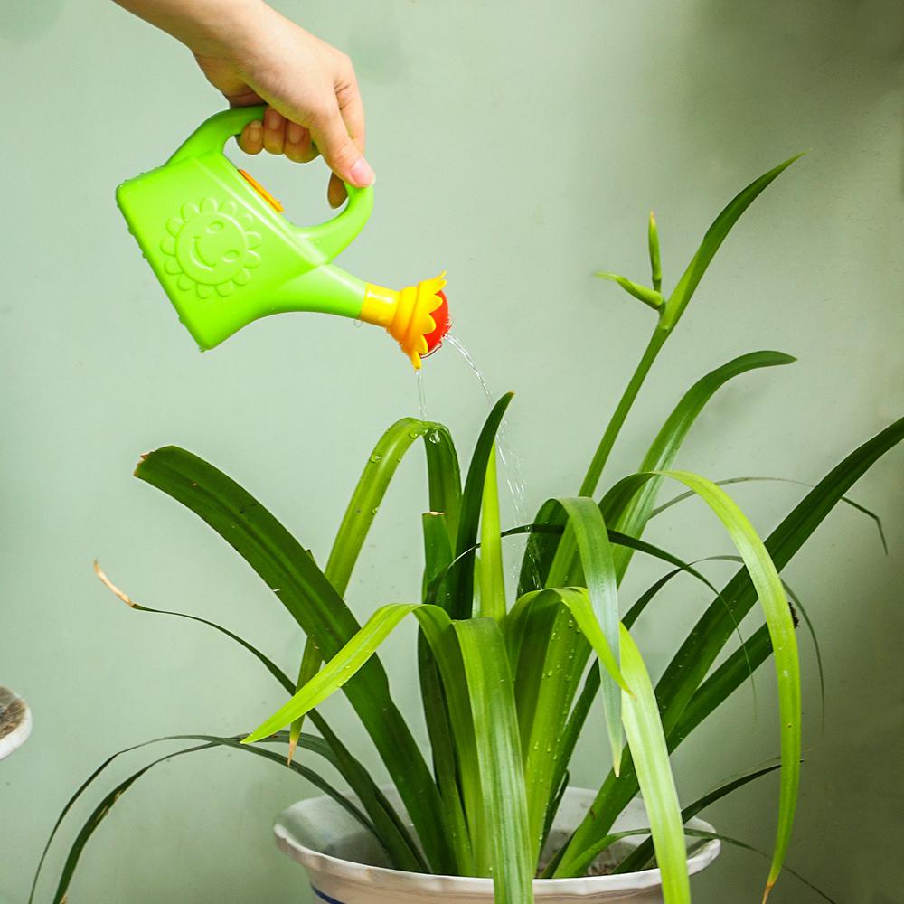 New Mini Gardening Supplies Watering Can Plastic Plants Sprinkler Kids Toys