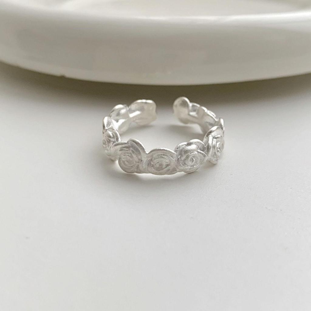 Exquisite Matte Rose Flower Open Ring for Women – Trendy, High-End Index Finger Accessory