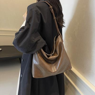 Damentaschen – Geräumige Taschen